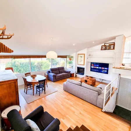 Guara Golf Y Pool Comotucasa 度假居 Nueno