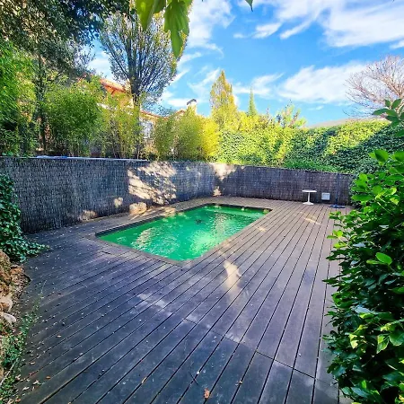 Guara Golf Y Pool Comotucasa 度假居 *