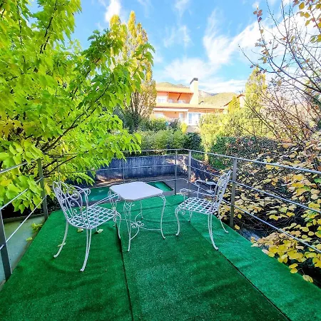 Guara Golf Y Pool Comotucasa