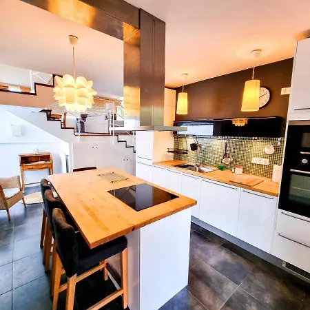 Guara Golf Y Pool Comotucasa